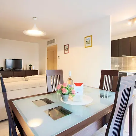 Palais Liberte * Niza