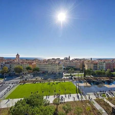 公寓 Palais Liberte *