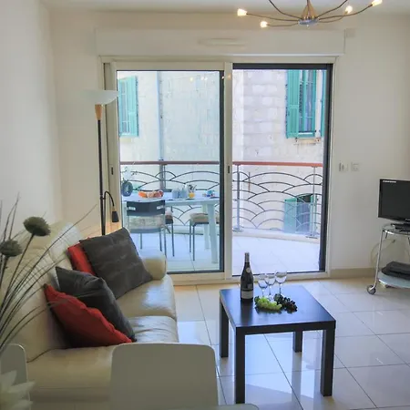 Palais Liberte Appartement *